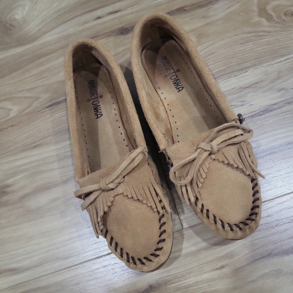 Minnetonka Tan Suede Moccasins